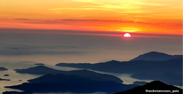 Amanhecer na Pedra da Macela-Guia para Casais